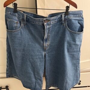 Levi’s High Rise Baggy Short